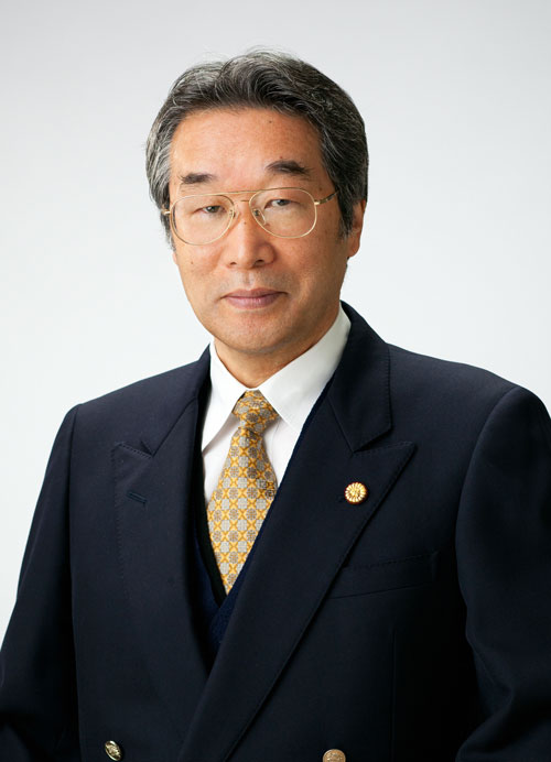 山内 康伸